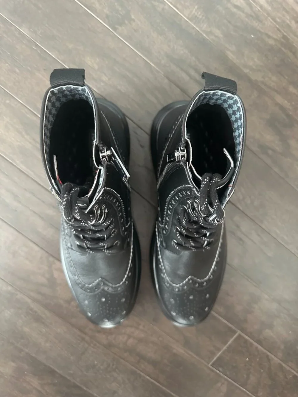 Karl Lagerfeld Paris LFS3008 Men's Black Leather Combat Boots Size 10.5 *NWT*